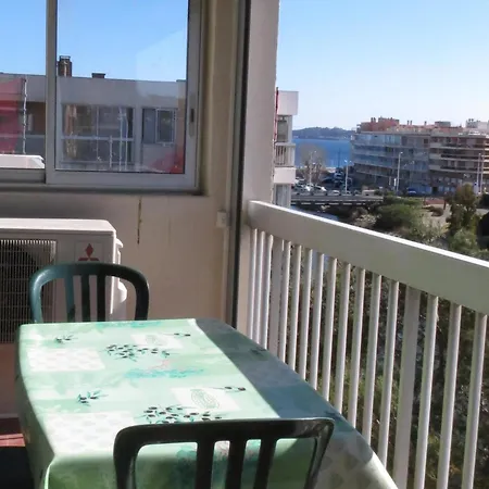 Apartment Climatise 2 Pieces, Pres Des Plages Et Commerces, Centre De - Fr-1-780-19
