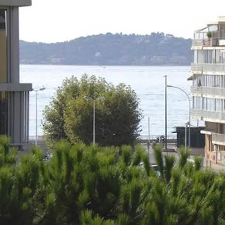Climatise 2 Pieces Proche Plage, Parking, Animaux Acceptes - Sainte-Maxime